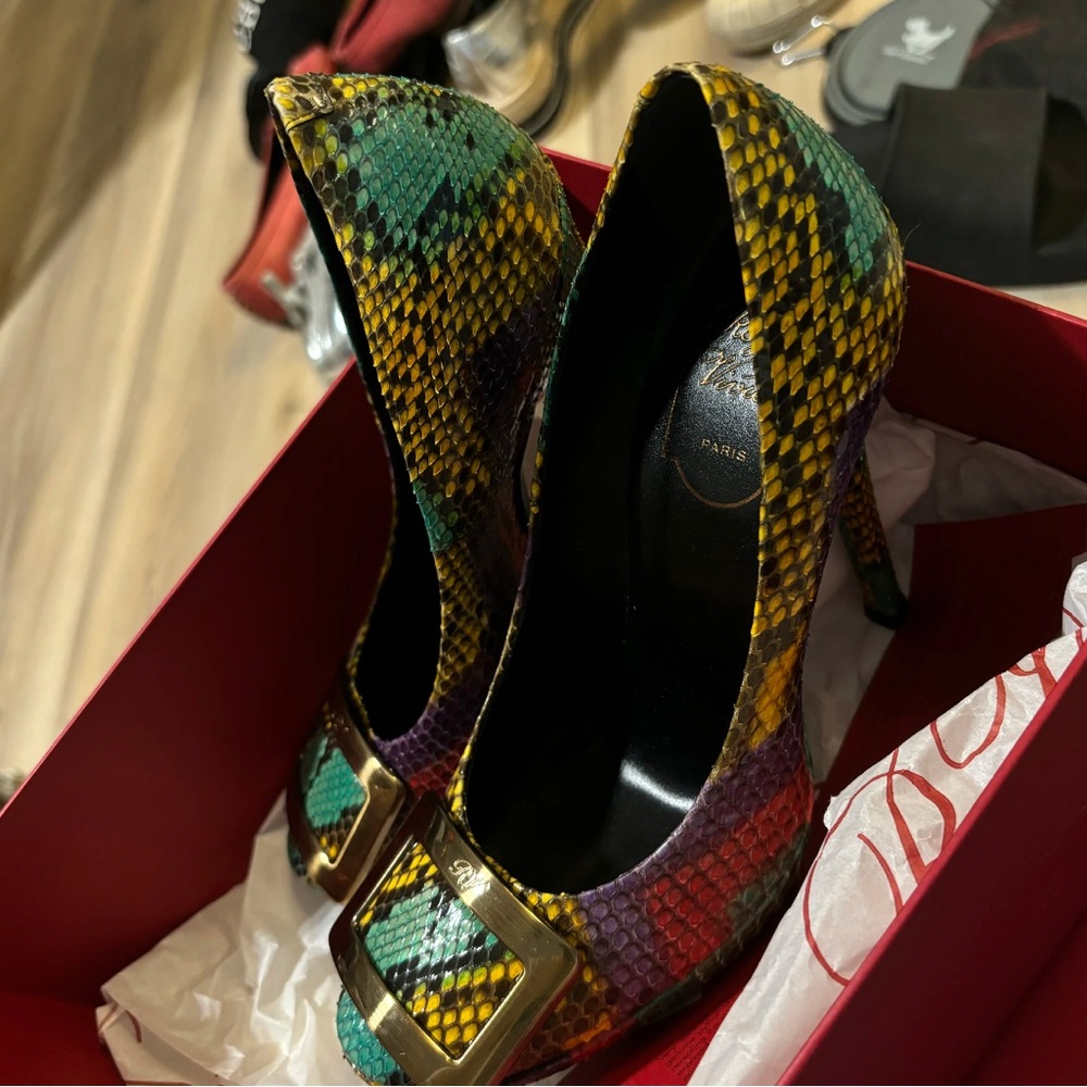 Roger Vivier Green and Yellow Stiletto Heels